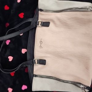 Jessica Simpsons purse